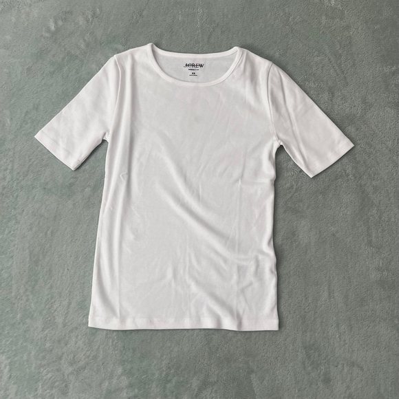 J.Crew Slim Perfect Fit Tee in White, NWT, Size XS - Picture 3 of 6